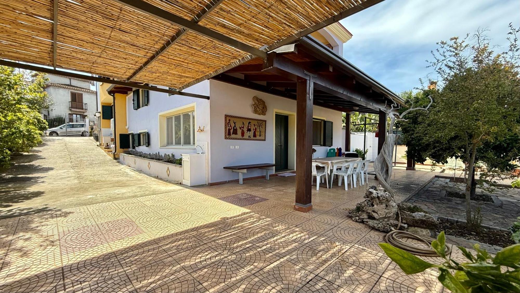 La Bomboniera Xl Villa Bari Sardo Exterior photo